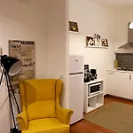 Le Coq Suites